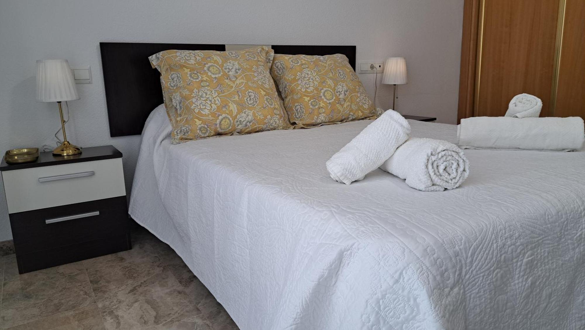 Apartamentos Maria Cristina Con Parking Gratis 코르도바 외부 사진
