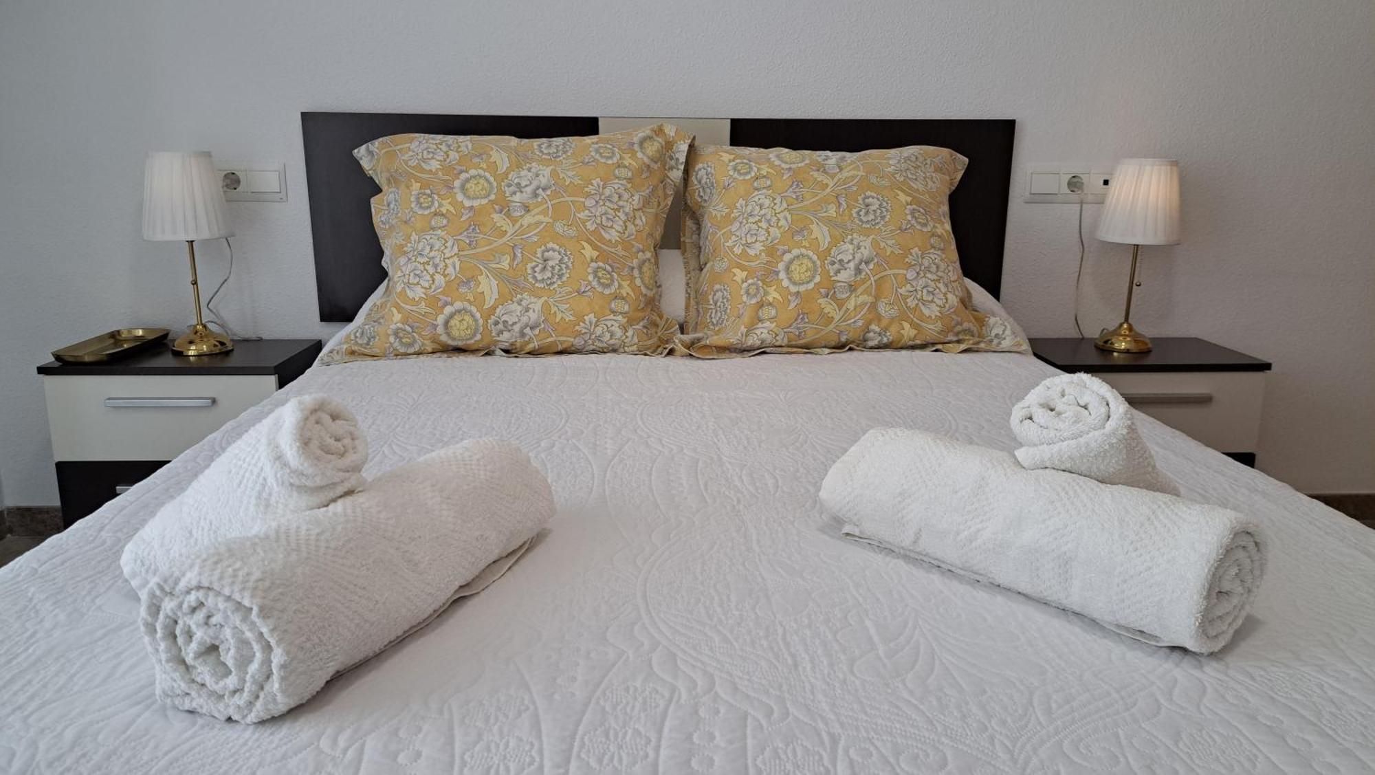 Apartamentos Maria Cristina Con Parking Gratis 코르도바 외부 사진