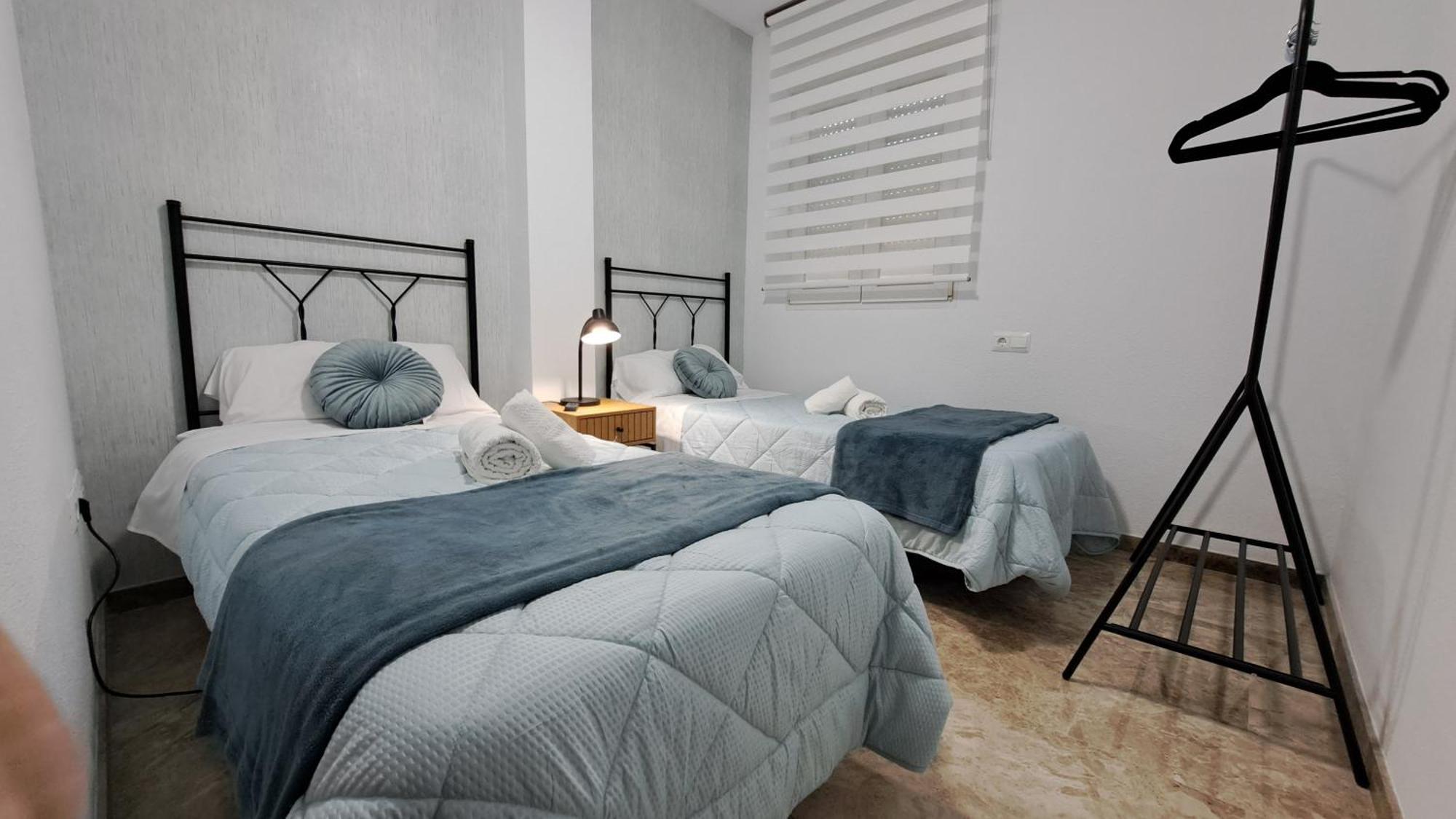 Apartamentos Maria Cristina Con Parking Gratis 코르도바 객실 사진